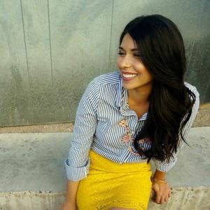 Meet your Posher, Elise